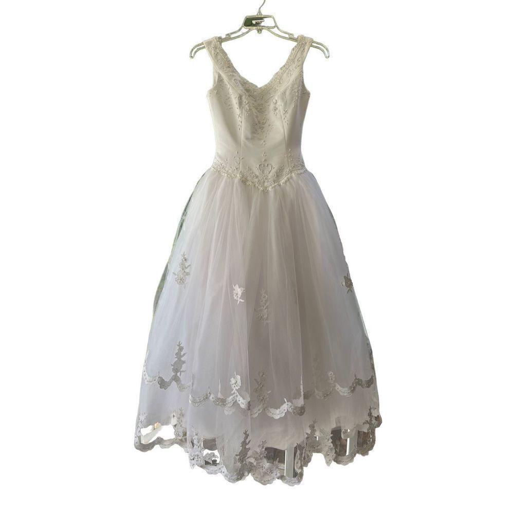 Mary’s Bridal ball gown size 8 beaded bodice EUC tulle skirt